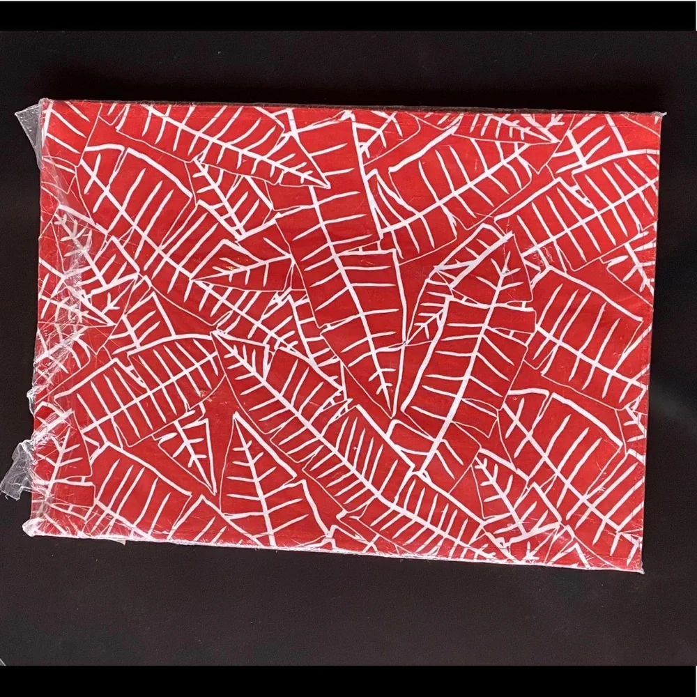 NIP Rose Tree Set of‎ 4 Red Print Cotton Placemats